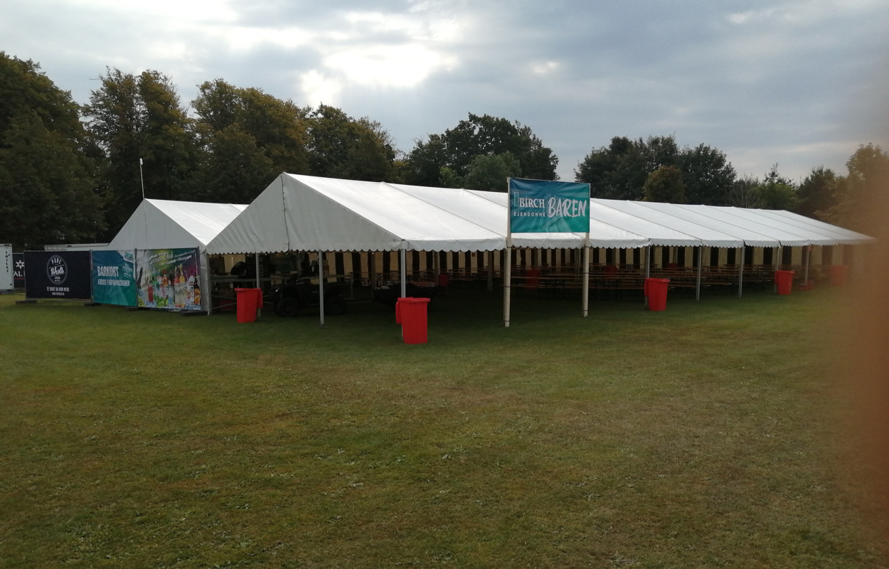 Det seneste år i JEWI Teltudlejning bød på opkøb og store fester