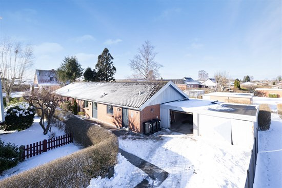 Langørvej 19 er til salg for kun 1.698.000 kr.: Se de billigste boliger til salg i Tilst her