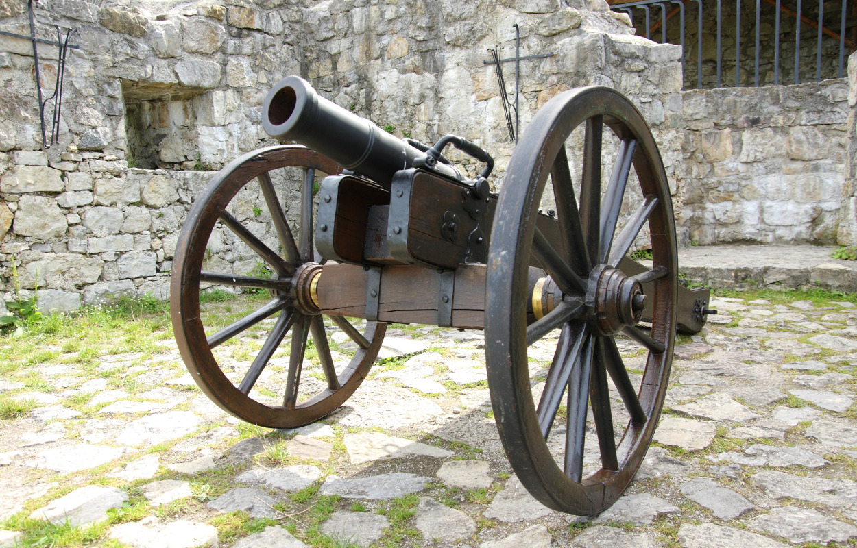 Landets mindste Kanonlaug skyder 2022 ind