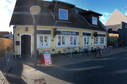 Hyggeligt værtshus i hjertet af Frederikshavn: Tordenskjoldskroen