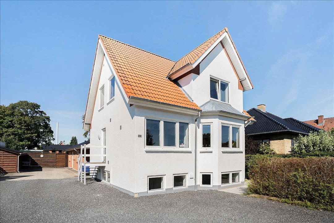 Til salg hos EDC Hedensted: Charmerende og stilfuld ejendom i Hedensted!