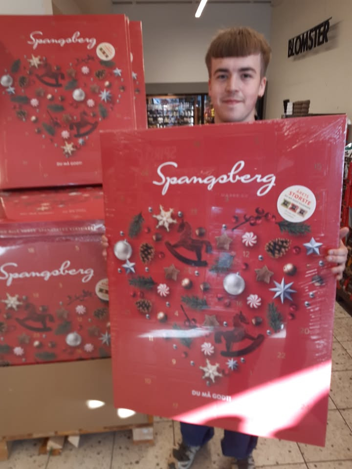 Meny Randers tilbyder Spangsberg voksenjulekalender til bestilling via Facebook