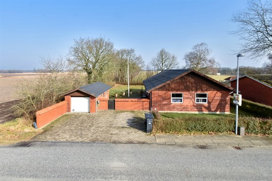 Faunbjergvej 42 er til salg for kun 475.000 kr.: Se de billigste boliger til salg i Sunds her