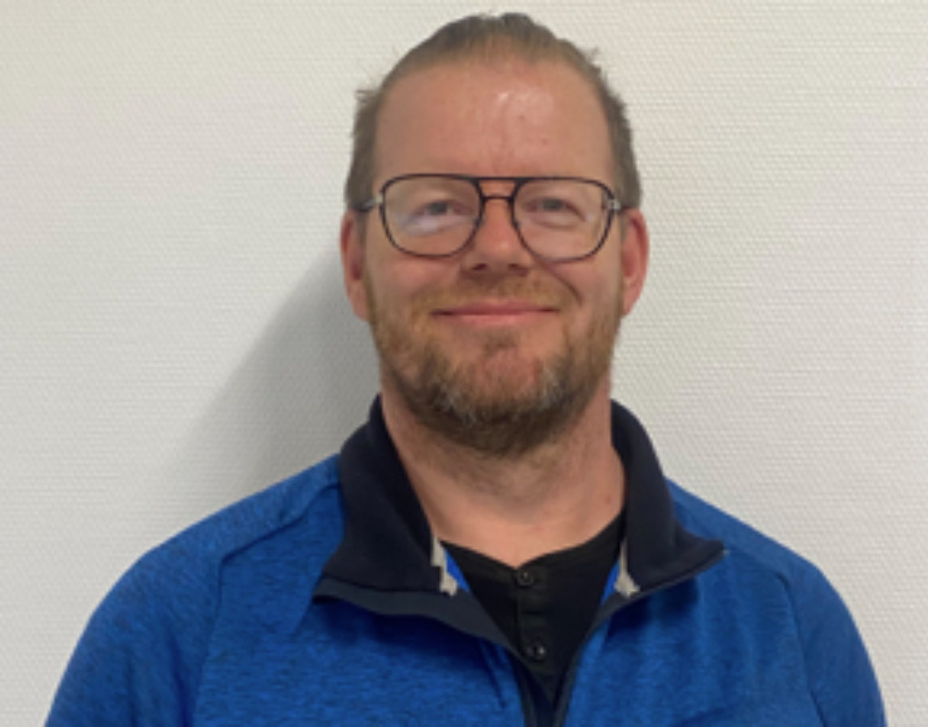 Thomas nyder hverdagen som butikschef: “Her er alle lige”