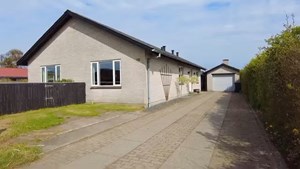Moderne og rummelig villa i attraktivt område på Langbrokrovej 28A, Vodskov tilbyder stilfuld indretning og moderne bekvemmeligheder