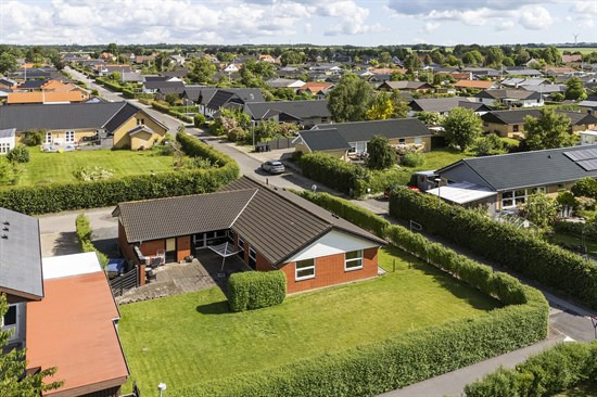 Hejmdalsvej 1 og 2 andre boliger er kommet til salg denne uge i Spentrup - se boligerne her.