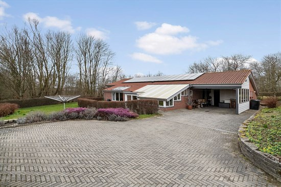 Top 6 over dyreste boliger til salg i Hasselager. Priser op til 4.995.000 kr