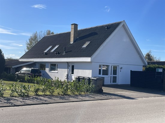 Holmevej 5 og 1 anden boliger er kommet til salg denne uge i Vipperød - se boligerne her.