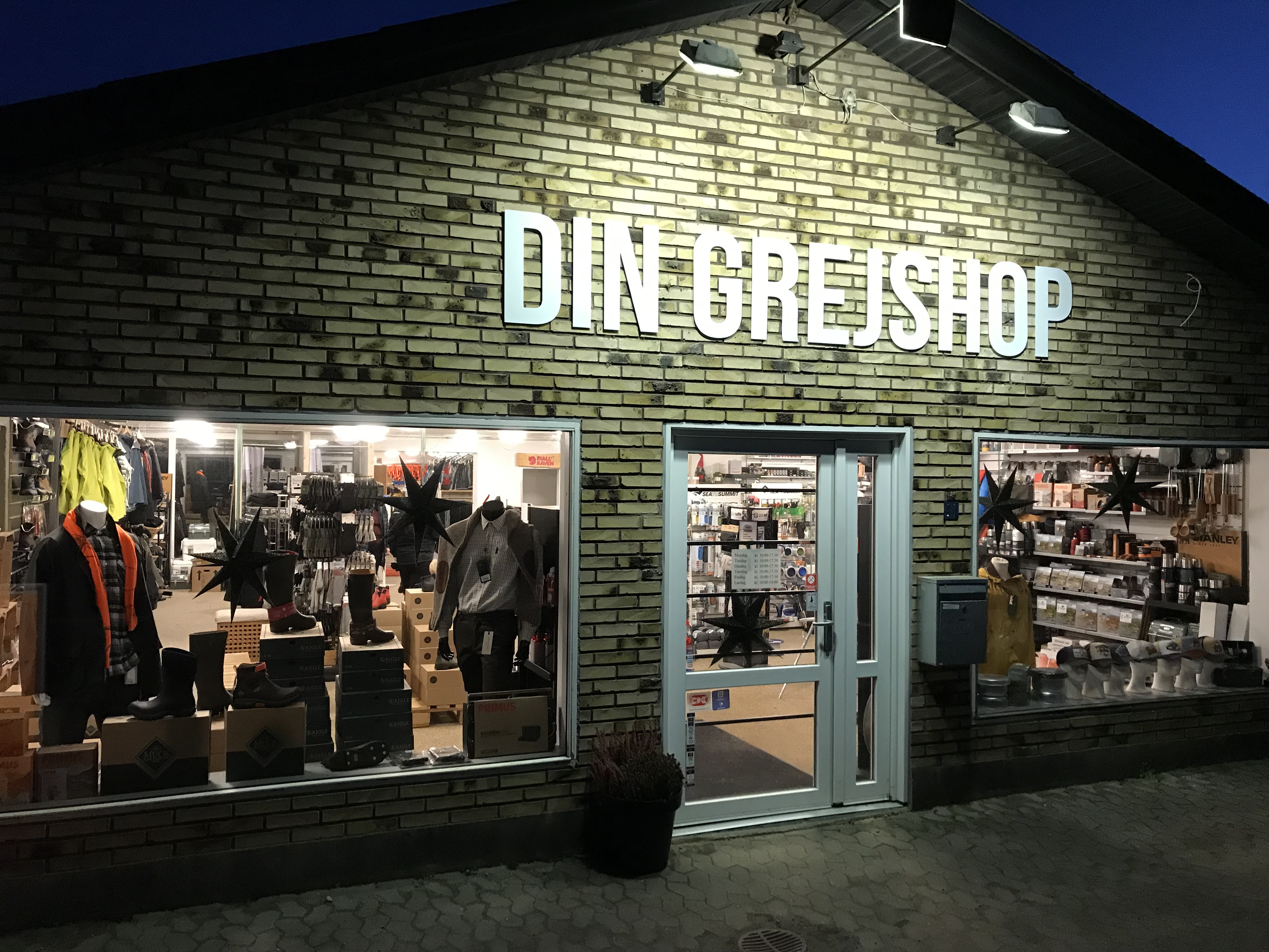 Din Grejshop - din destination for udstyr til lystfiskeri, jagt og outdoor-aktiviteter i Silkeborg