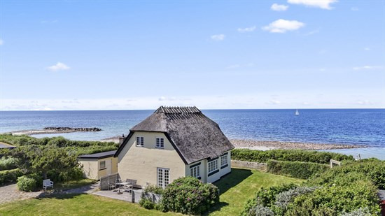 Top 6 over dyreste boliger til salg i Hundested. Priser op til 12.000.000 kr