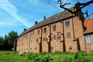 Oplev en unik dag på Esrum Kloster & Møllegård