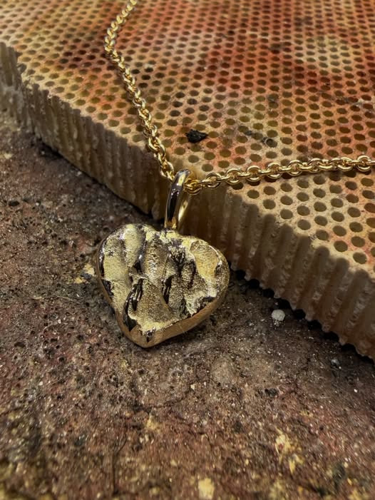 Guldsmed Lütken skaber unik morgengave af vielsesguldet