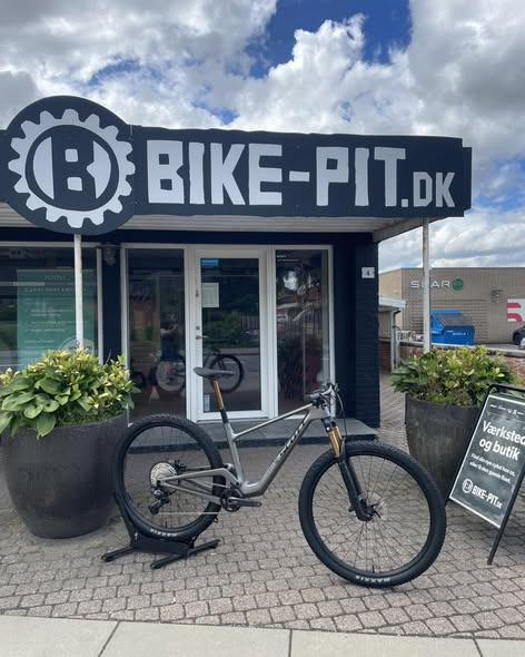 Bike-pit har fået den nye Scott Spark RC i pitten