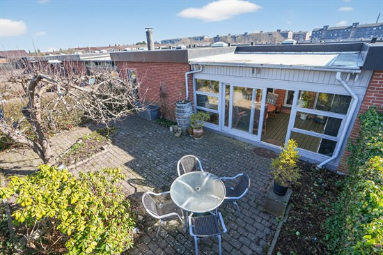 Tjørnelunden 15 og 3 andre boliger er kommet til salg denne uge i Ishøj - se boligerne her.