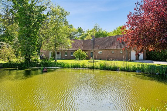 Top 6 over dyreste boliger til salg i Ørsted. Priser op til 2.995.000 kr