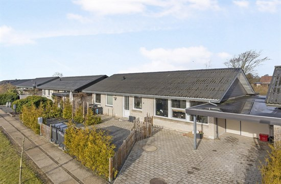 Rypevej 11 og 1 anden boliger er kommet til salg denne uge i Farsø - se boligerne her.