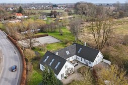 Top 6 over dyreste boliger til salg i Broby. Priser op til 3.495.000 kr