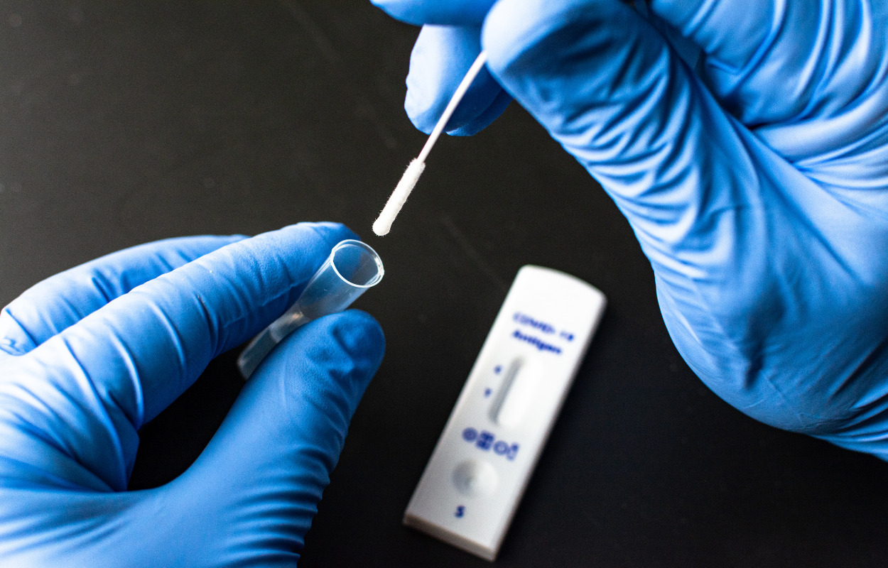 Ekstraordinær ordre til Hadsund-firma: 325.000 testsæt