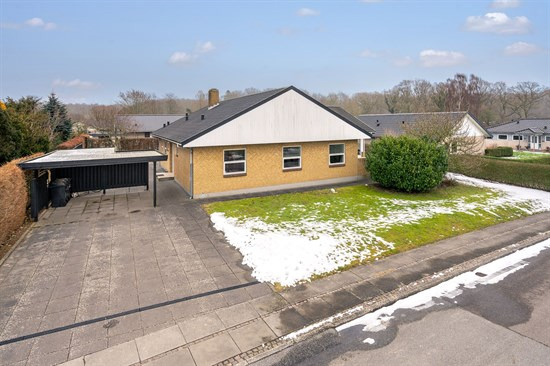 Ludvig Holbergs Vej 3 og 1 anden boliger er kommet til salg denne uge i Sønderborg - se boligerne her.