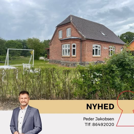 Home Randers & Assentoft præsenterer moderniseret murmestervilla i naturskønt Uggelhuse