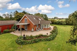 Top 6 over dyreste boliger til salg i Christiansfeld. Priser op til 6.295.000 kr