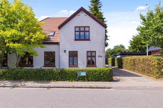 Gl Århusvej 14 er til salg for kun 1.298.000 kr.: Se de billigste boliger til salg i Låsby her