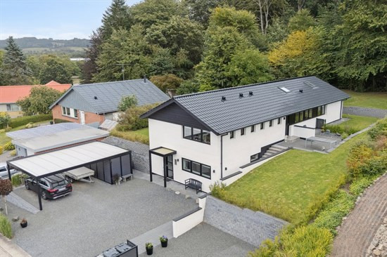 Top 6 over dyreste boliger til salg i Langå. Priser op til 4.299.000 kr