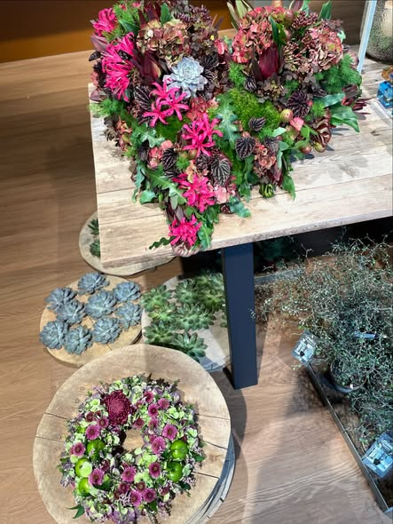 by fromberg udstiller Jannies eksamensbinderier i butikken