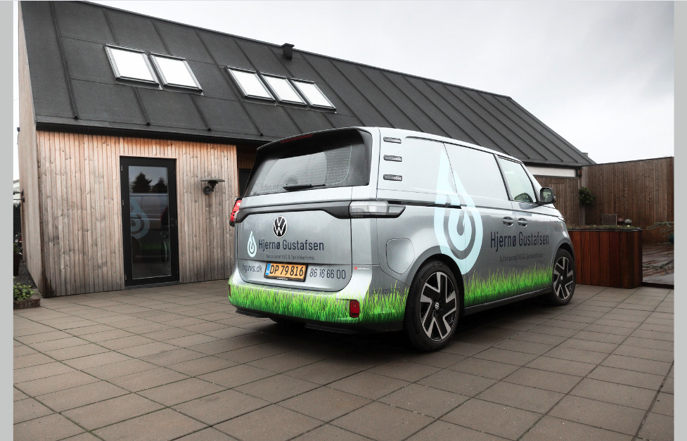 Kører mod fremtiden: Lokal VVS'er skruer op for bæredygtighed med grønt rugbrød