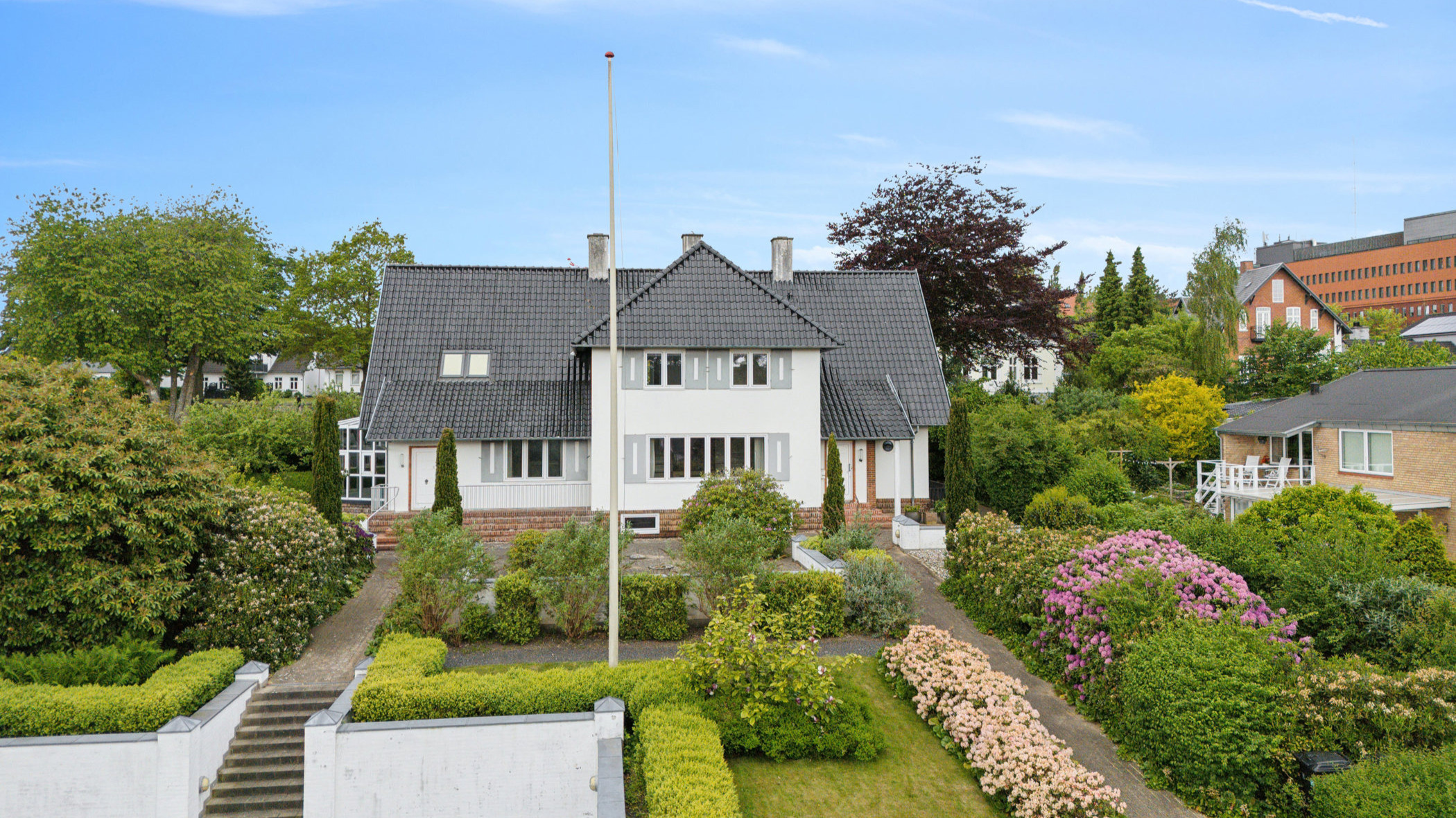 Liebhavervilla med fjordudsigt – nu med ny pris