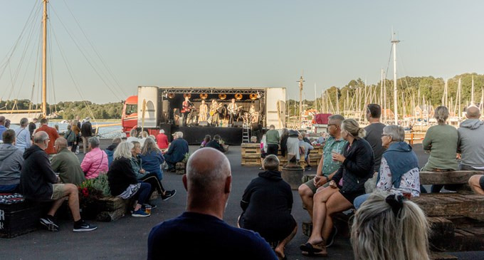 Kulturen rykker ud – nu også med blokvogne