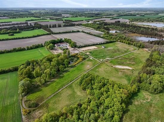 Filskovvej 34 og 3 andre boliger er kommet til salg denne uge i Grindsted - se boligerne her.