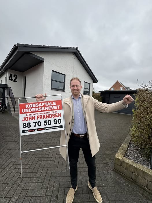 John Frandsen Ikast sikrer salg på Nygaards Allé 42 i Ikast