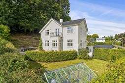 Top 6 over dyreste boliger til salg i Brabrand. Priser op til 8.995.000 kr