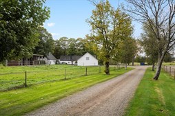 Top 6 over dyreste boliger til salg i Uldum. Priser op til 5.195.000 kr