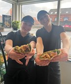 Kylling & Co introducerer ny crispy chicken wrap med glæde og smil