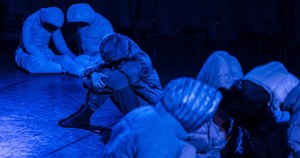 Teaterinstallation udforsker fællesskabets natur i Stege