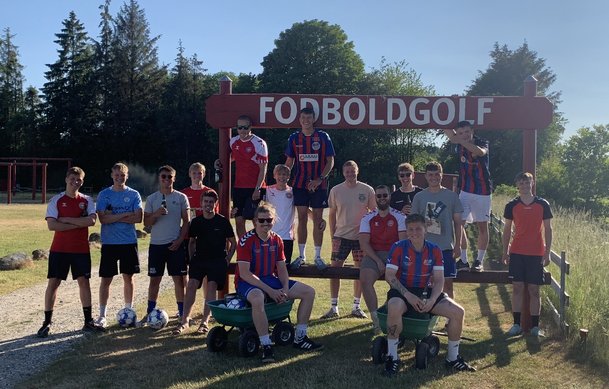 En skrivebordssejr sender Hammel op på en midlertidig andenplads