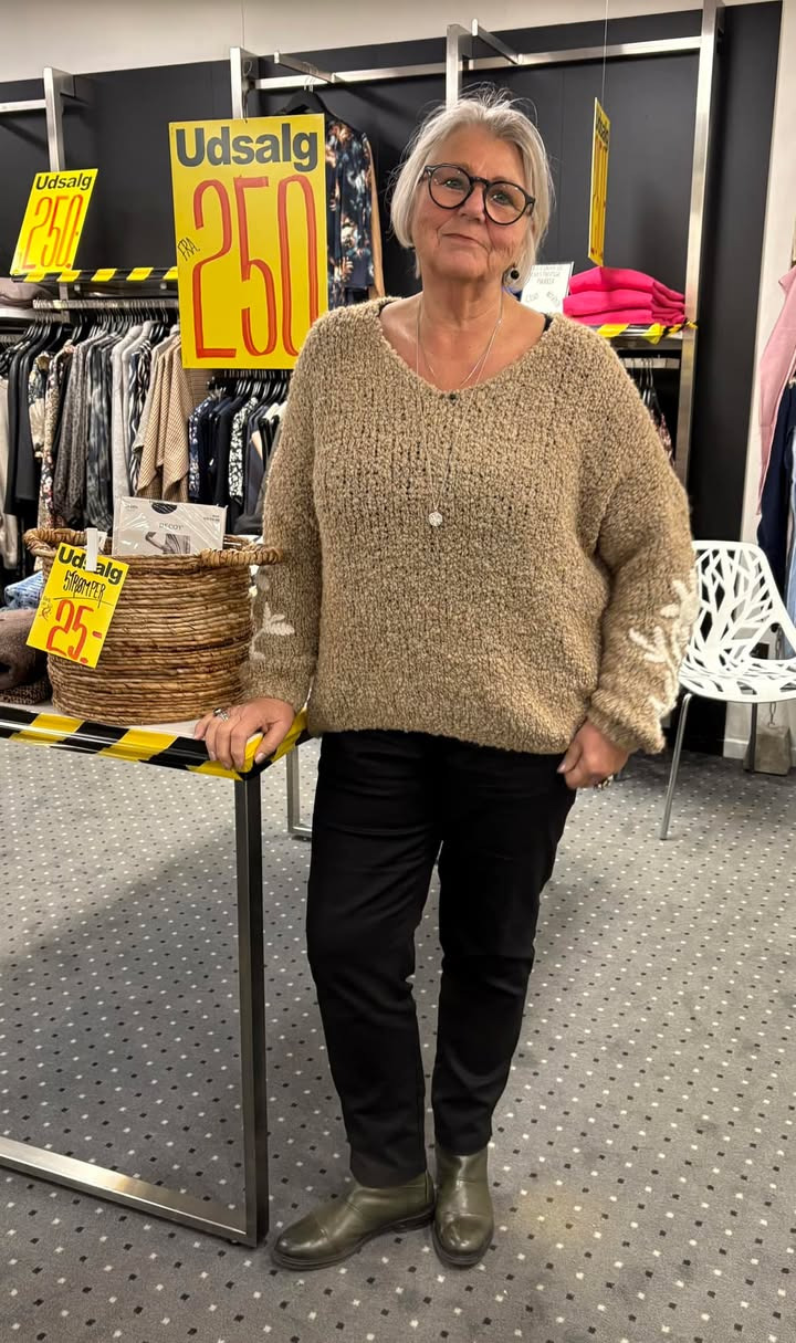 Rosengreen tilbyder nu lækker oversize strik fra Marta til halv pris