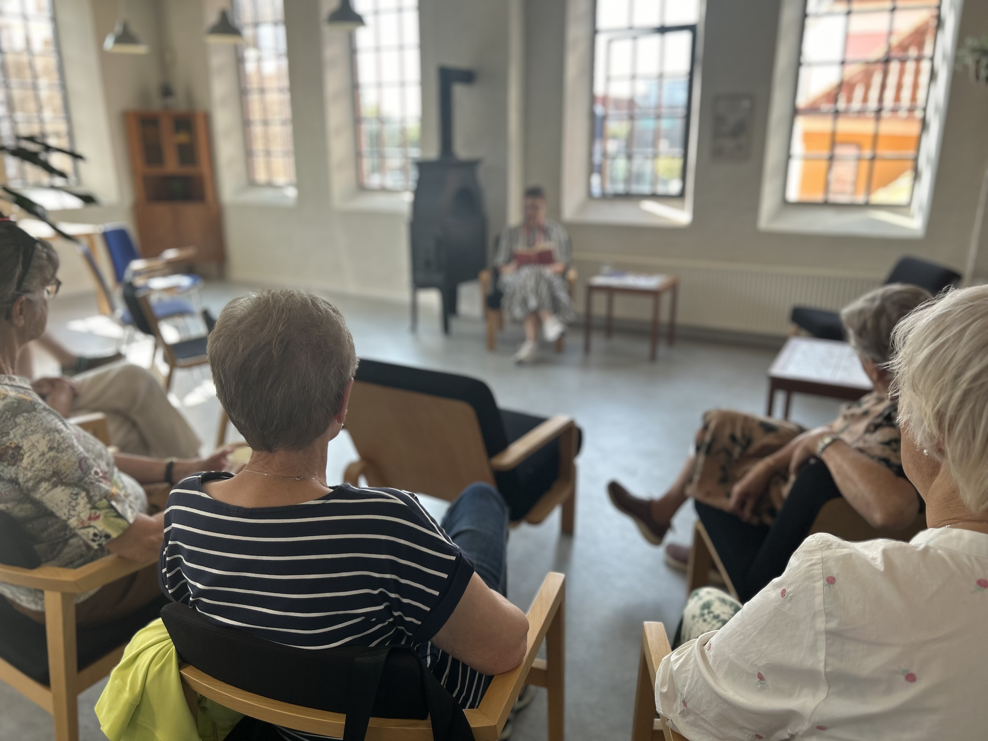 Højtlæsning for voksne på Morsø Folkebibliotek