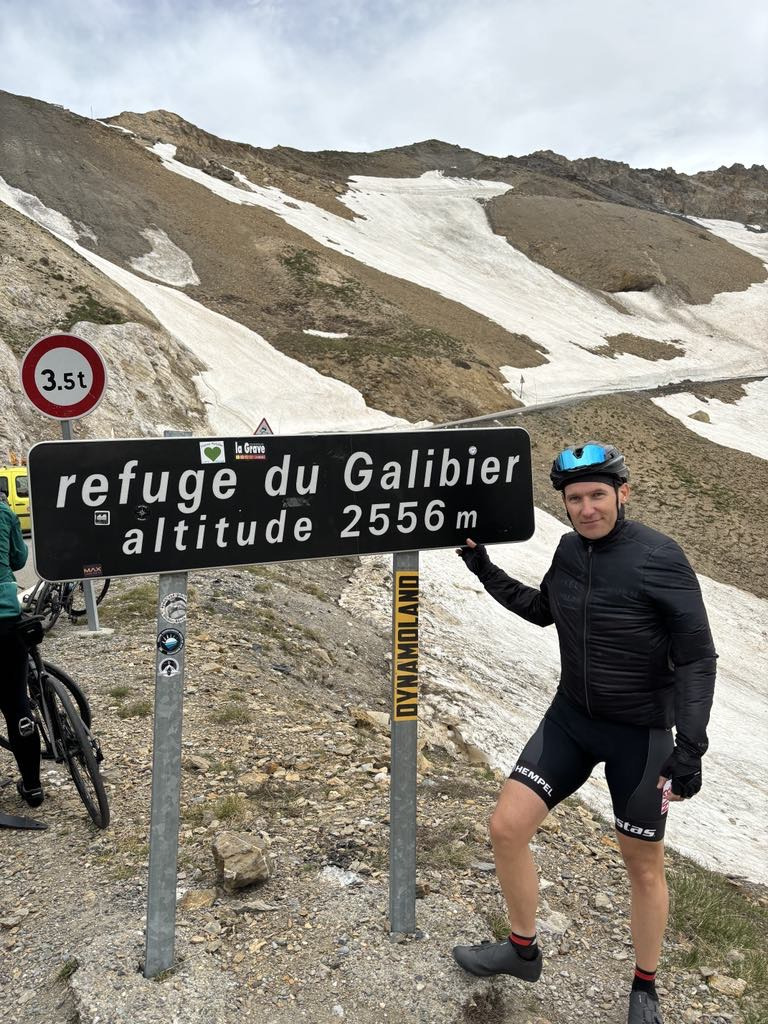 JUBILÆUM: Kasper cykler for 10. gang Tour de France-bjerge for en verden uden sclerose