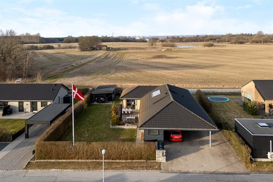 Top 6 over dyreste boliger til salg i Tranbjerg J. Priser op til 6.195.000 kr