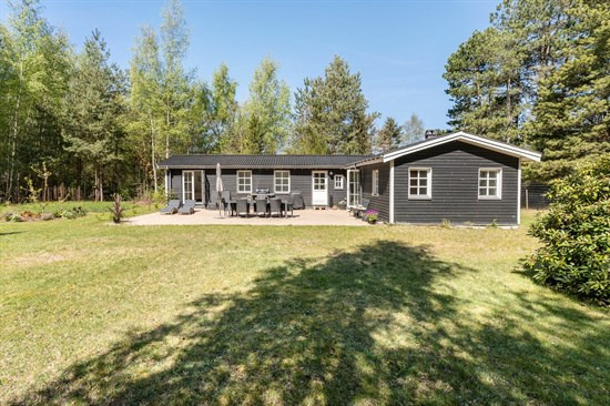 Bregentvedvej 11 og 1 anden boliger er kommet til salg denne uge i Højby - se boligerne her.