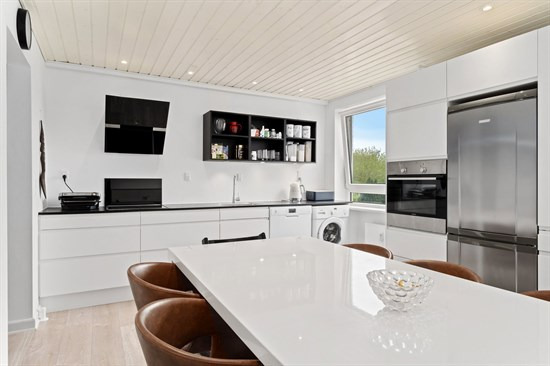 Til salg hos danbolig Nørresundby : Moderniseret lejlighed med skøn altan
