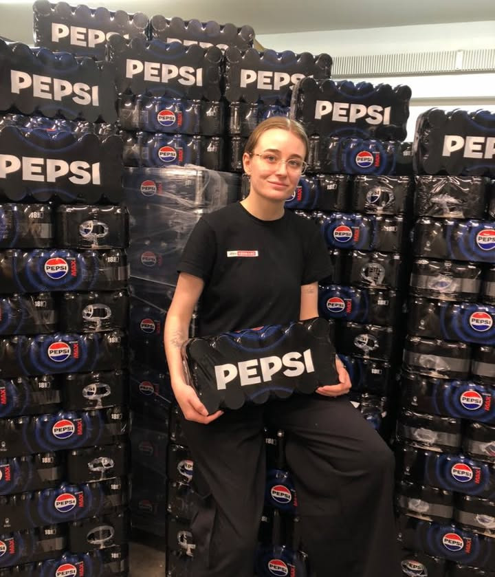 Min Købmand Øster Bjerregrav tilbyder Pepsi Max-tilbud: 18 stk for 55 kr.