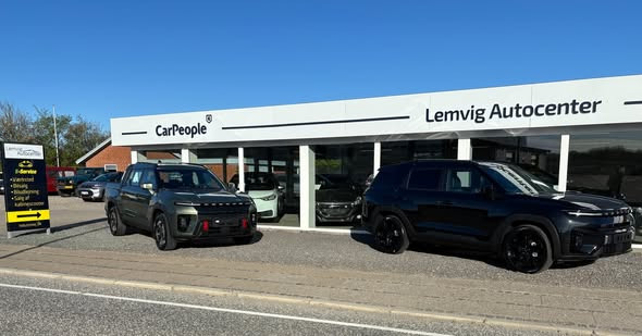 Lemvig Autocenter har fået de første biler fra KGM hjem