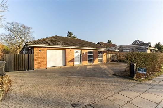 Holmsgårdsvej 23 og 9 andre boliger er kommet til salg denne uge i Randers - se boligerne her.