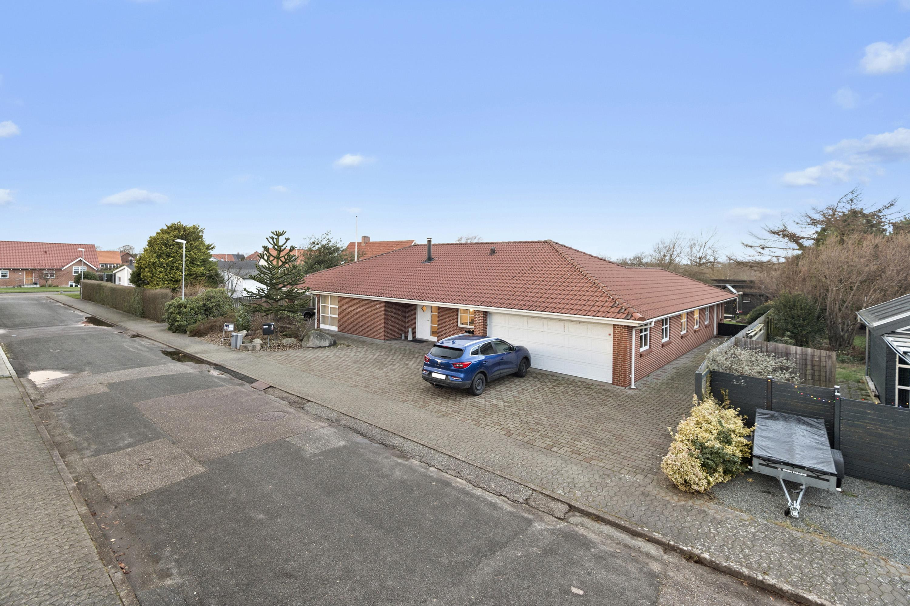 Velkommen til Mettesvej 2 – En Eksklusiv Villa i Hjerte af Boldesager