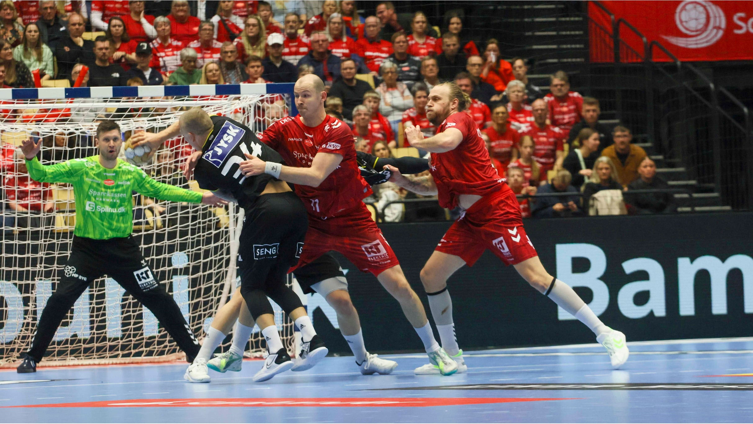 Oplev Santander Final4 i Jyske Bank Boxen