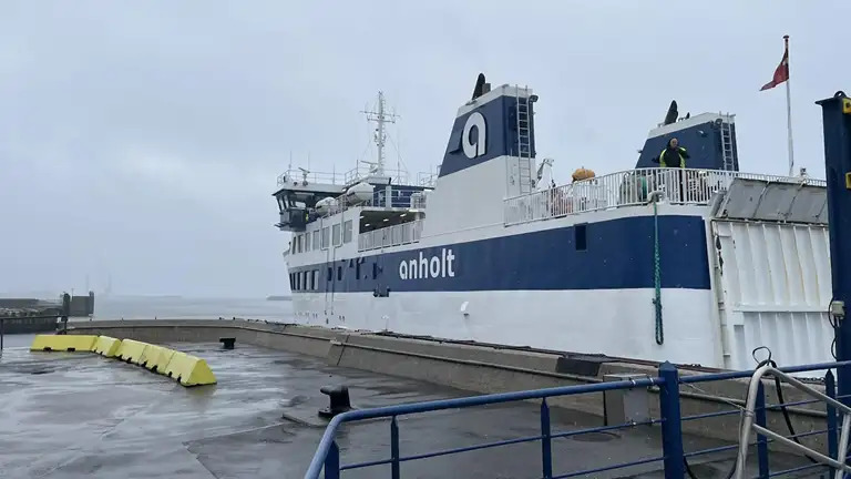 Færgeaflysninger truer sejladsen mellem Grenaa og Anholt under ny højvandesikring